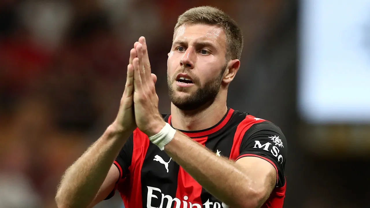 Strahinja Pavlovic Jadi yang Pertama, Selanjutnya Pulisic dan Rabiot