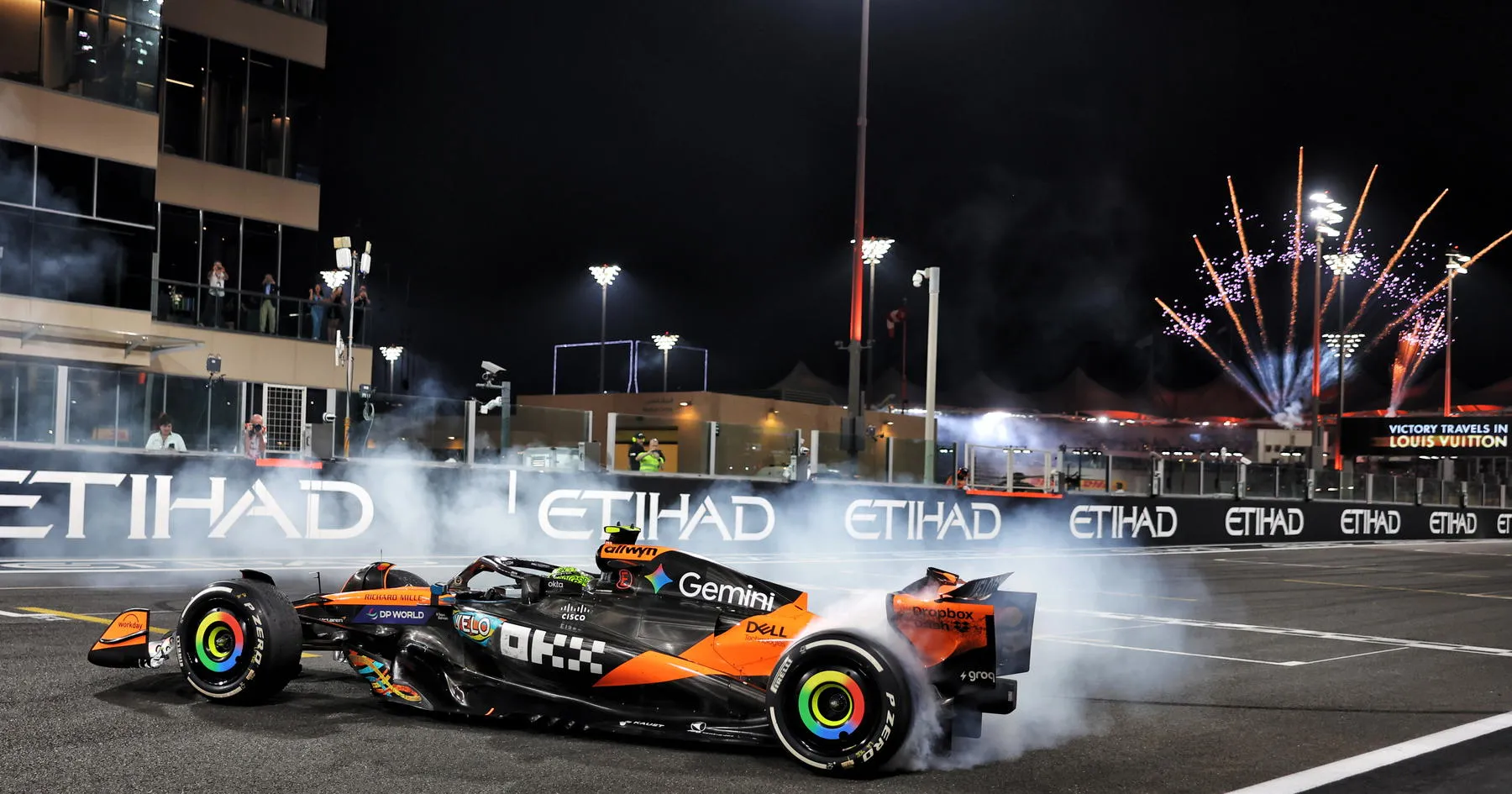 Abu Dhabi GP Tetap Berjalan Meski Krisis Timur Tengah - sumber: (racingnews365)