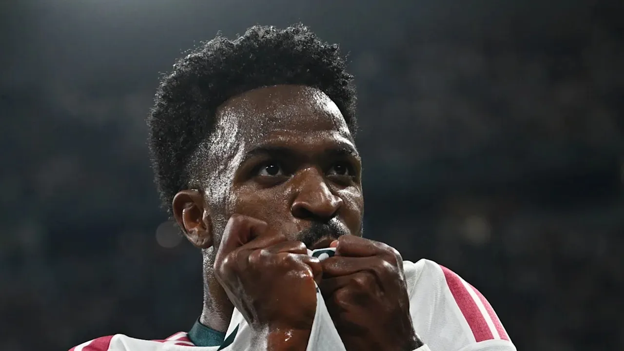 Alessandro Del Piero Salut dengan Penampilan Vinicius Lawan Roma