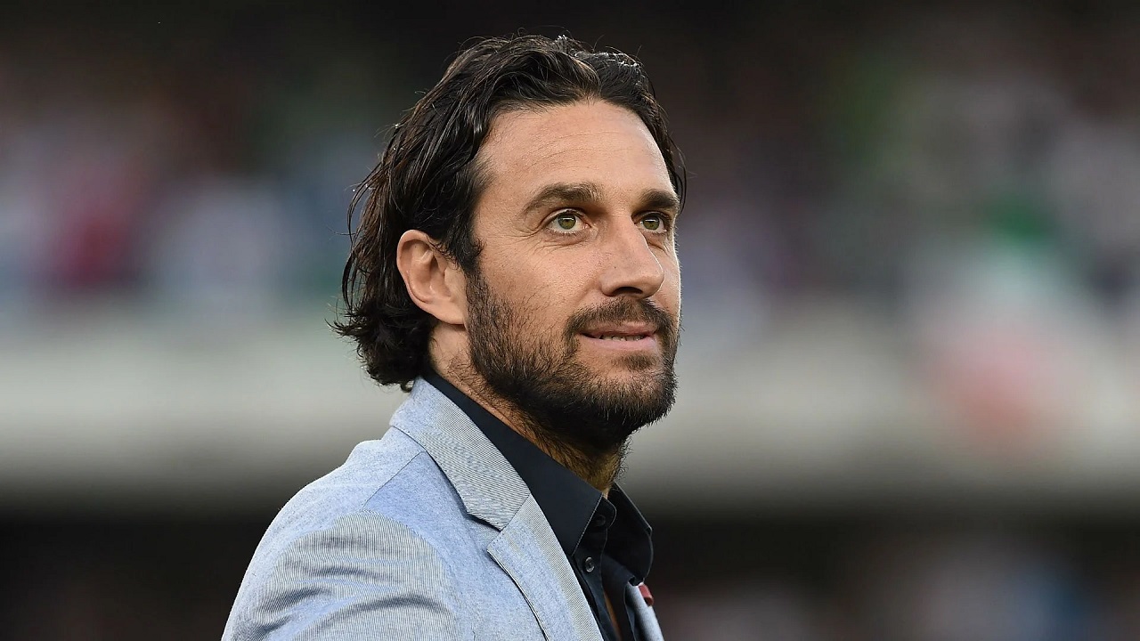 Corvino Ungkap Gagalnya Transfer Luca Toni ke Inter Milan