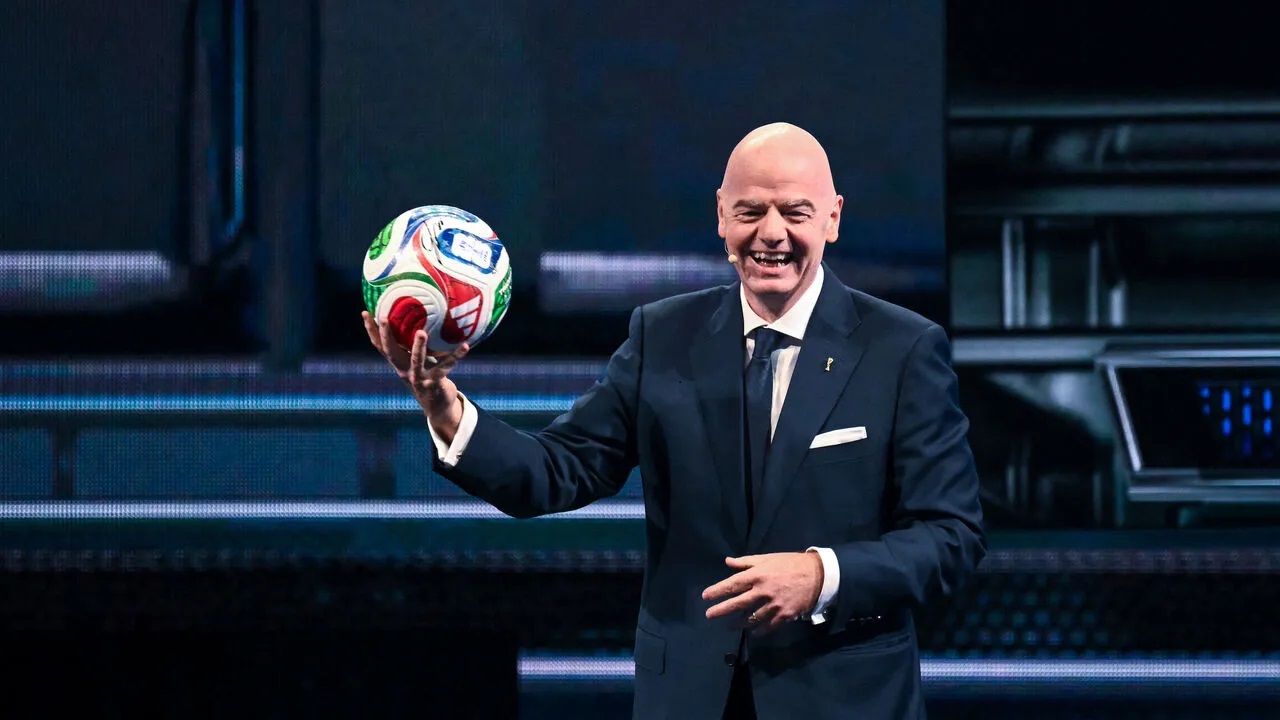 Gianni Infantino Minta Maaf di Dewan FIFA, Oposisi Tetap Menekan
