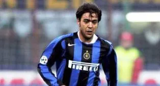 Kenang Moratti, Alvaro Recoba: Terlalu Baik, Jersey Saya di Kantornya
