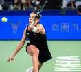 Maja Chwalinska Singkirkan Maria Sakkari Dari Wuhan