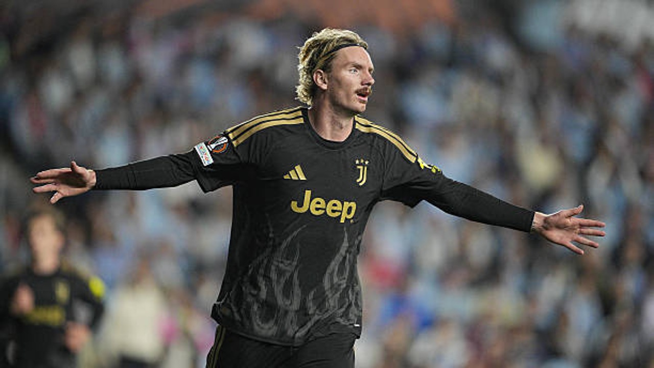 Matthias Jaissle Beberkan Alasan Lepas Nick Woltemade ke Juventus