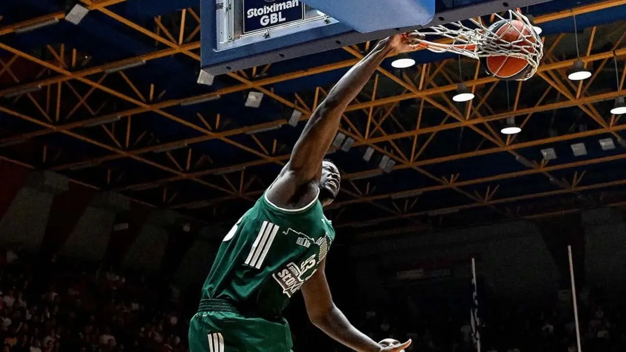 Moustapha Fall ingin tampil maksimal di laga versus Hapoel Tel Aviv.