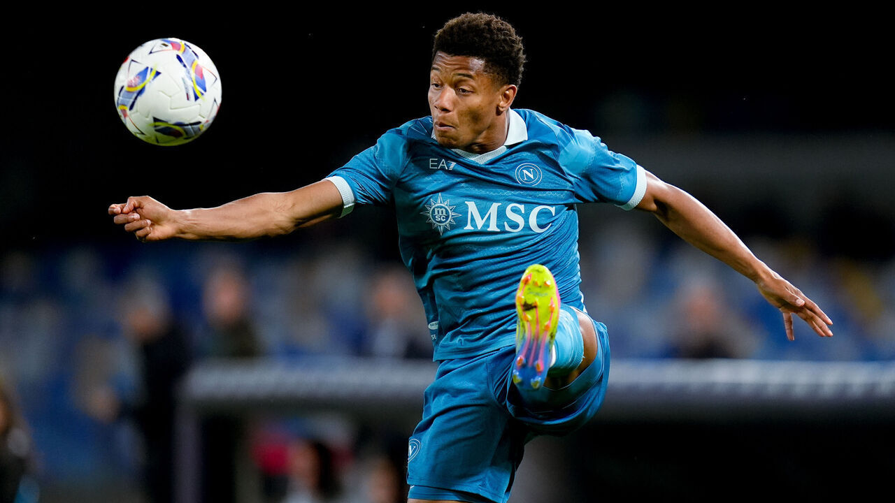 Napoli Kehilangan David Neres Akibat Cedera Otot Paha di Liga Champions