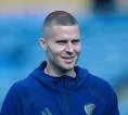 Nico Elvedi Puji Persaingan Ketat Lini Belakang Leeds United