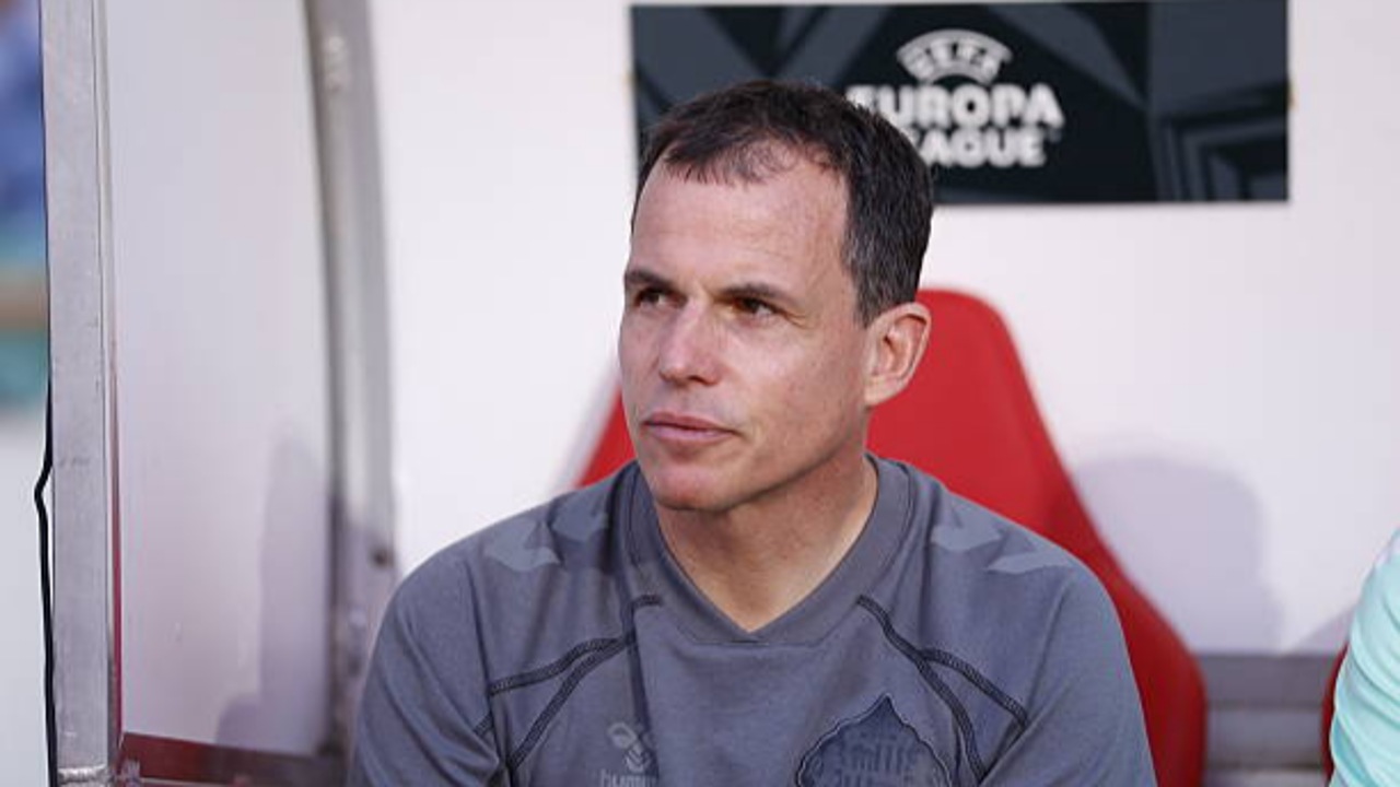 Regis Le Bris Puji Pemain Senior Usai Sunderland Tundukkan Torreense