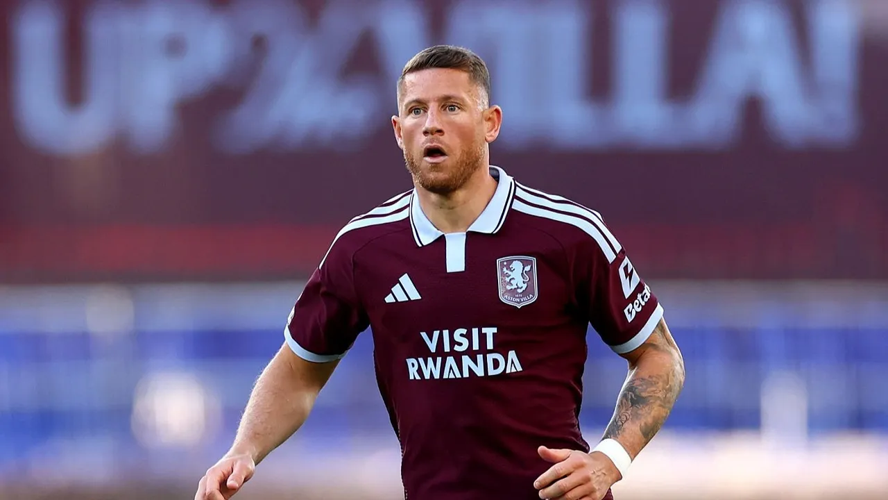 Unai Emery Pantau Kondisi Ross Barkley dan George Hemmings