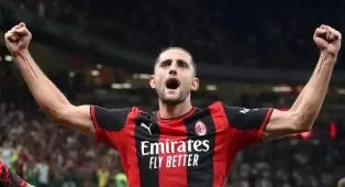 Adrien Rabiot Pimpin Lini Tengah, Pertahanan Milan Solid di Salzburg