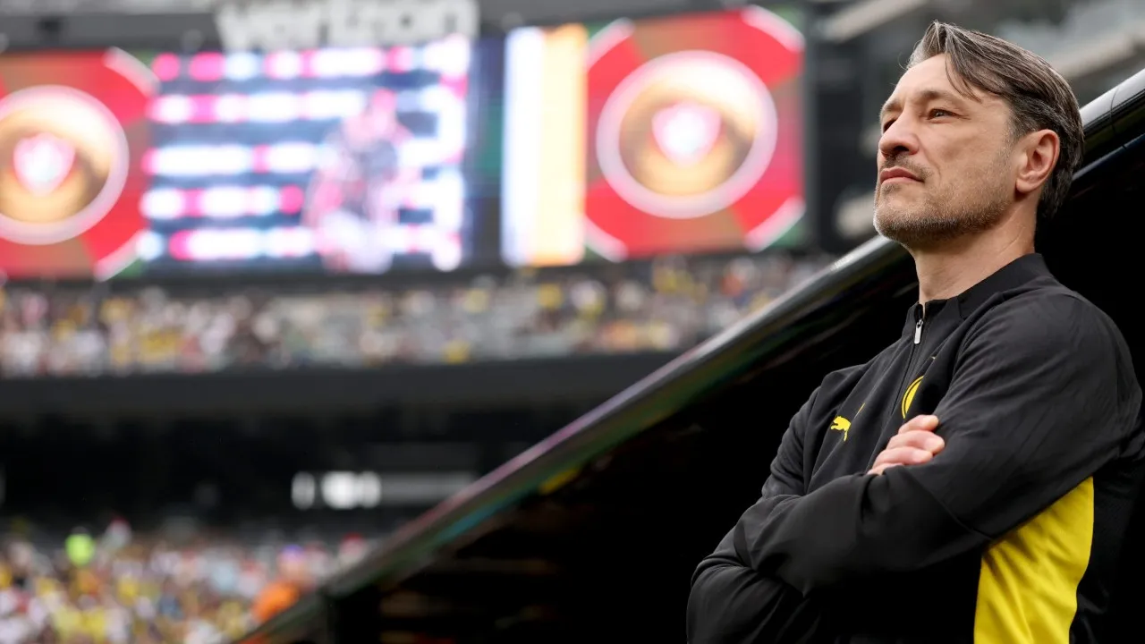 Baru Saja Perpanjang Kontrak, Fans Dortmund Sudah Minta Niko Kovac Dipecat