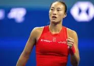 Belum Siap Beraksi, Zheng Qinwen Pilih Lewatkan Turnamen Lain