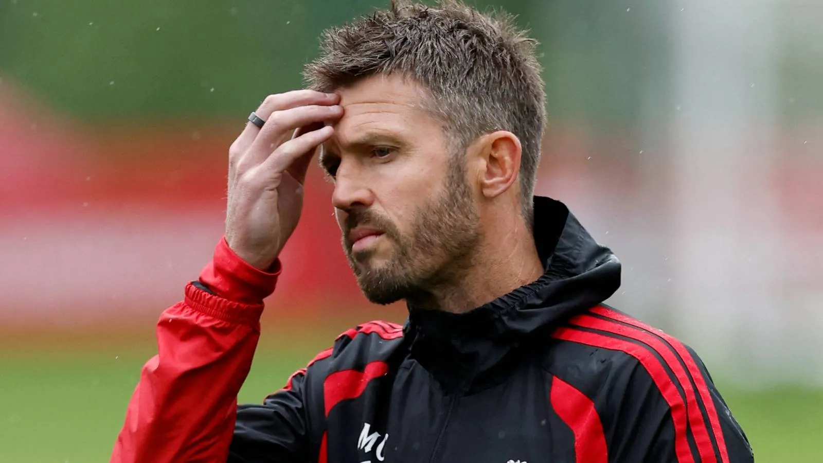Carrick Harus Berani Cadangkan Bintang Manchester United Demi Kemenangan di Leeds - sumber: (givemesport)