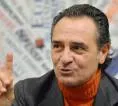 Cesare Prandelli: AS Roma Pantas Menang, Mourinho Jenius soal Pergantian