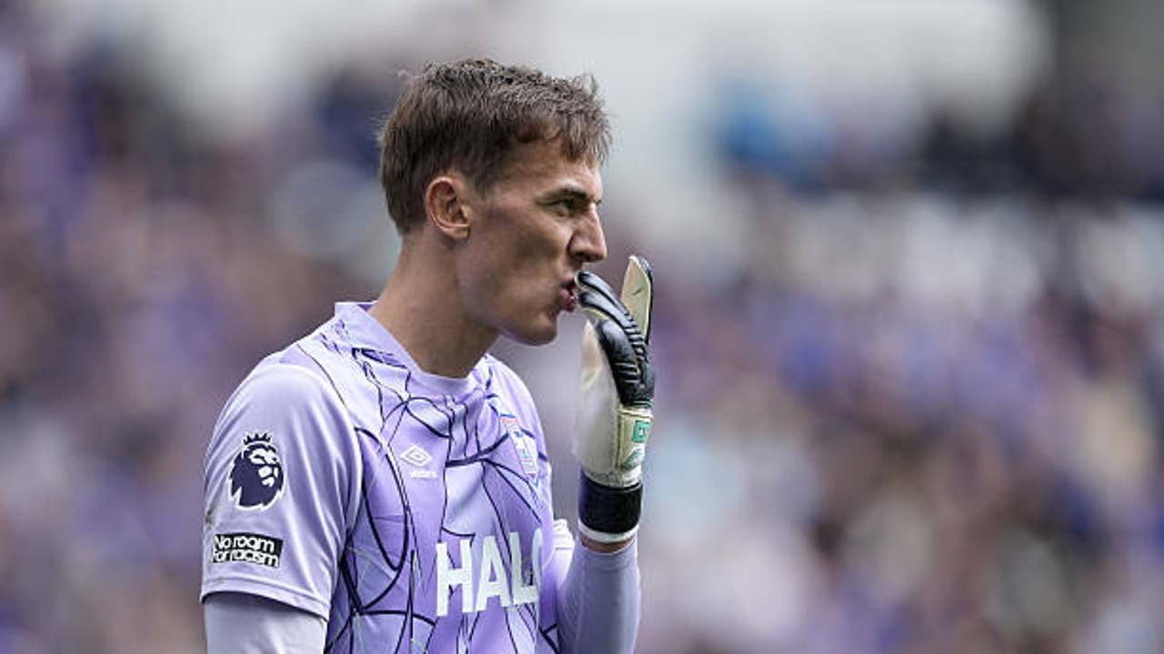 Christian Walton Yakin Ipswich Town Sanggup Buat Manchester City Frustrasi