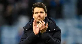 Danny Rohl Akui Timnya Memang Layak Kalah Besar dari AC Milan