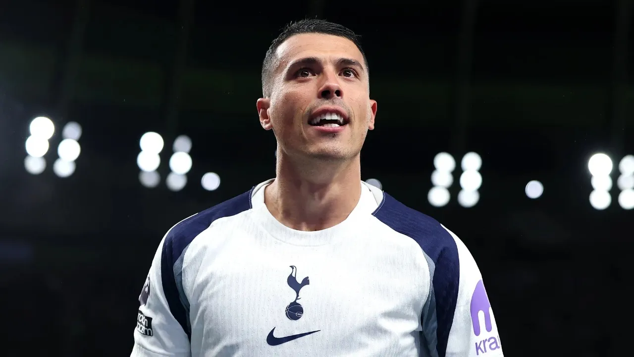 Defender Tottenham
