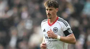 Dicaci Tidak Tumbang, Robin Koch Beri Bukti Penampilan Garang vs Koln