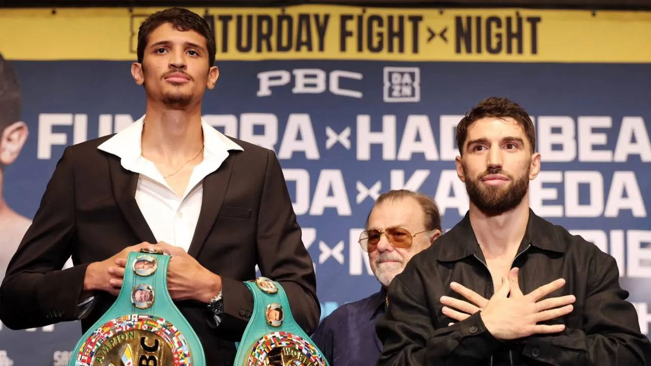 Ermal Hadribeaj (kanan) dan Sebastian Fundora. (Foto: Fight TV)