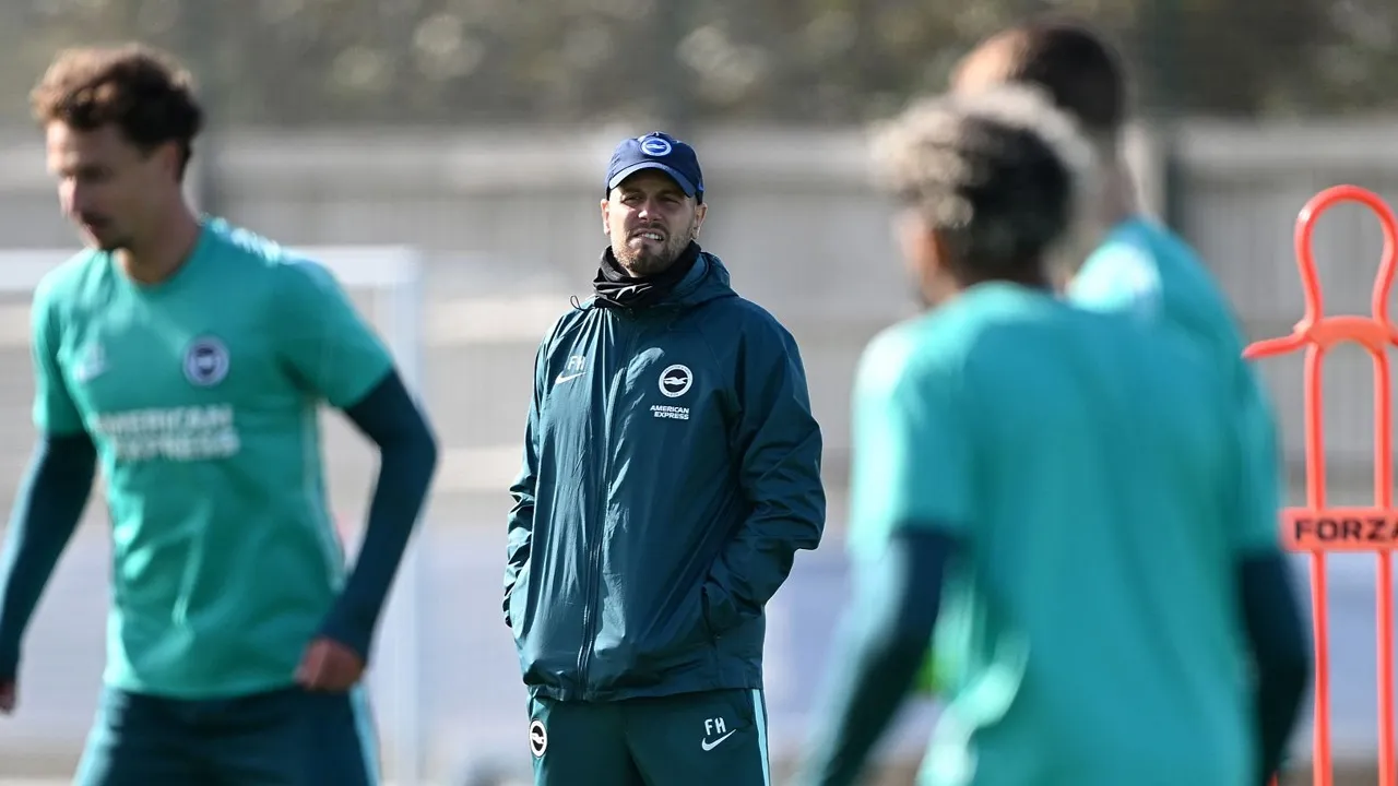 Fabian Hurzeler Beberkan Kondisi Skuad Brighton Jelang Lawan Crystal Palace