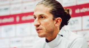 Filipe Luis Prediksi Laga Sulit Lawan Lorient yang Tuntut Performa Maksimal
