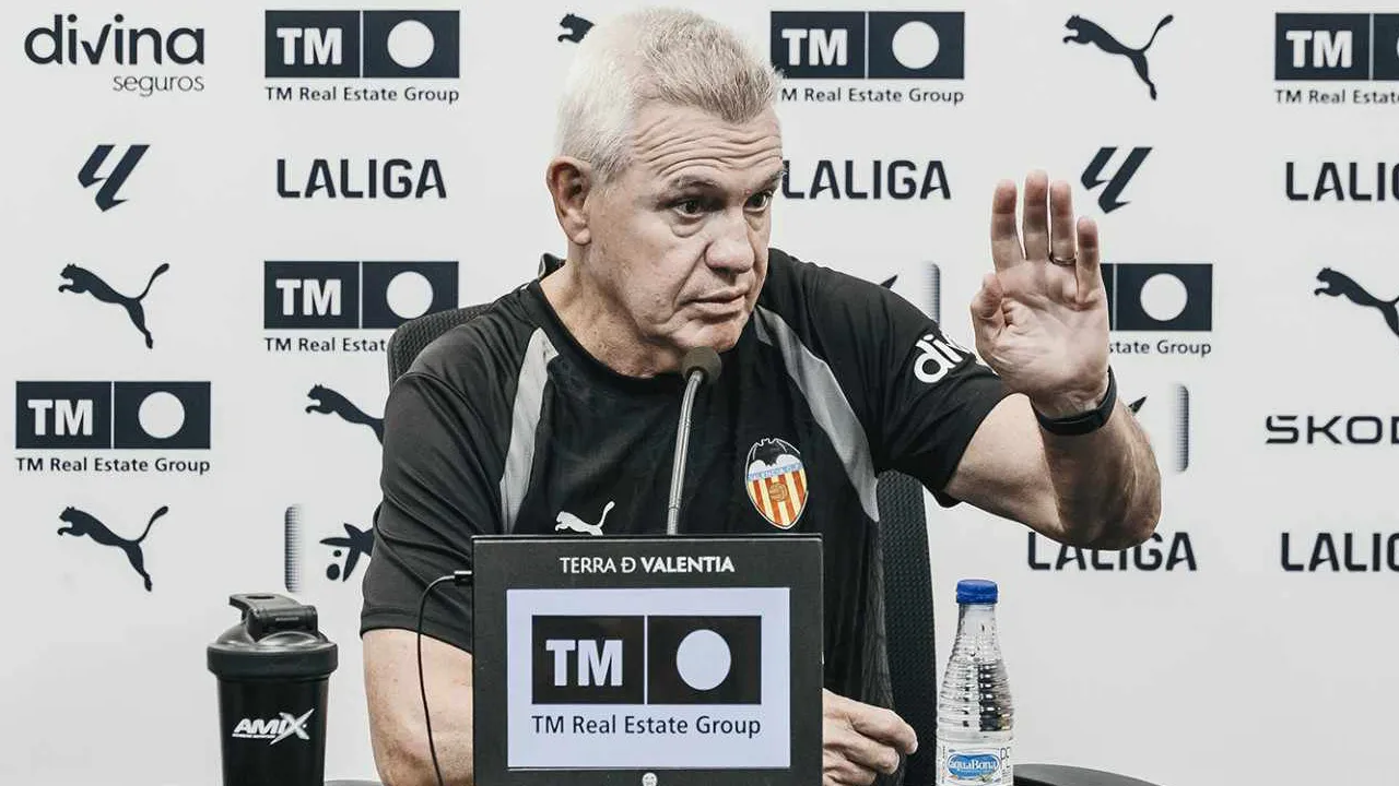 Javier Aguirre Antusias Jalani Laga Pertama di Mestalla Bersama Valencia