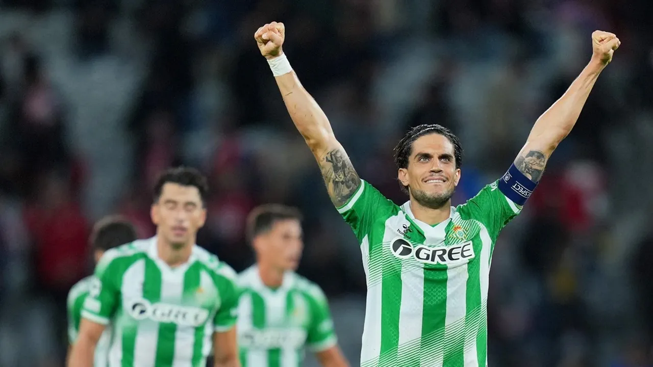 Marc Bartra Dukung Pau Cubarsi Menangkan Penghargaan Golden Boy