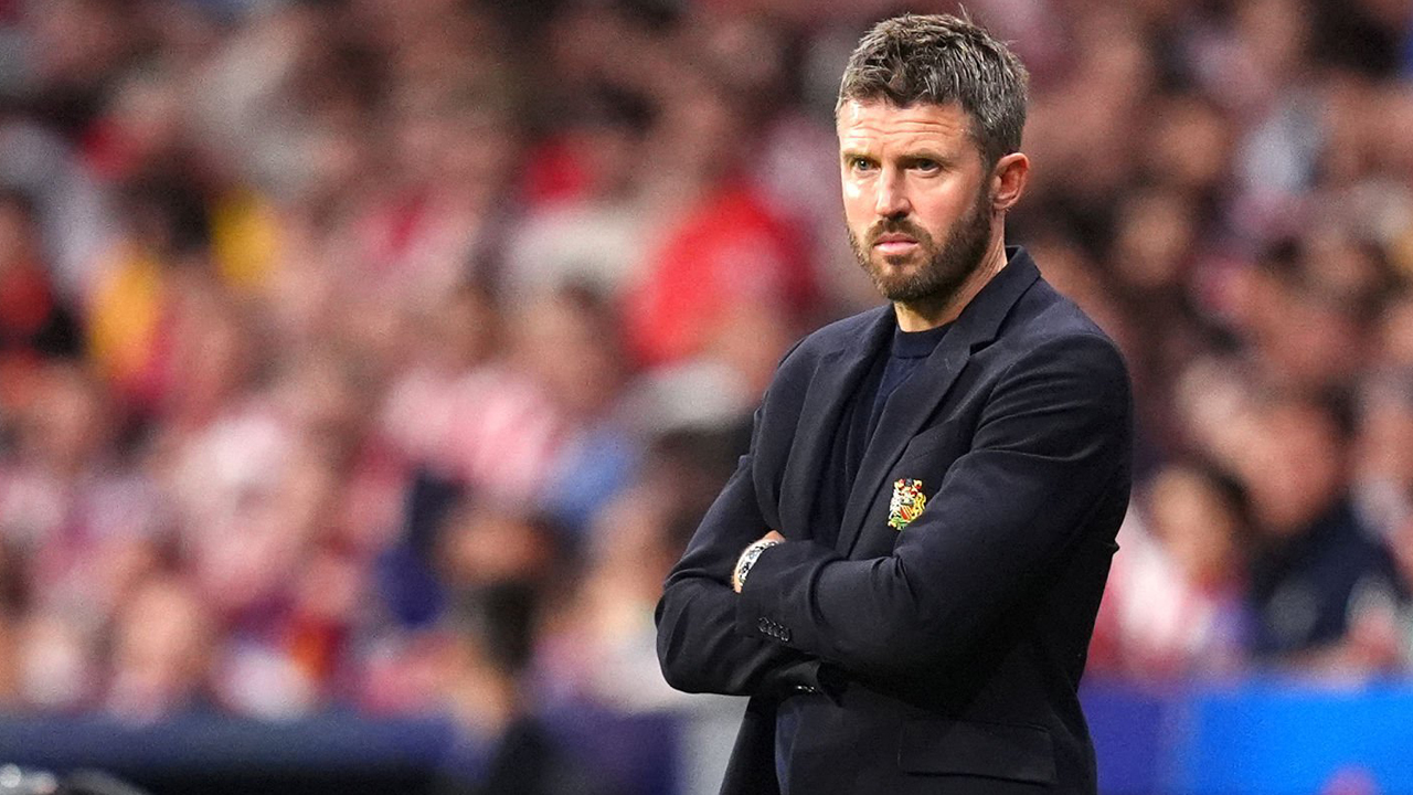 Michael Carrick Tak Pikirkan Nasibnya, Fokus Utama Tetap Manchester United