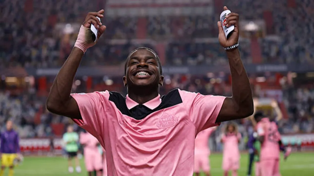 Noah Sadiki tegaskan ambisinya mencetak lebih banyak gol usai mengunci kemenangan dramatis Sunderland di ajang Liga Europa