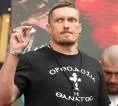 Oleksandr Usyk Targetkan Duel Tyson Fury dan David Benavidez pada 2027