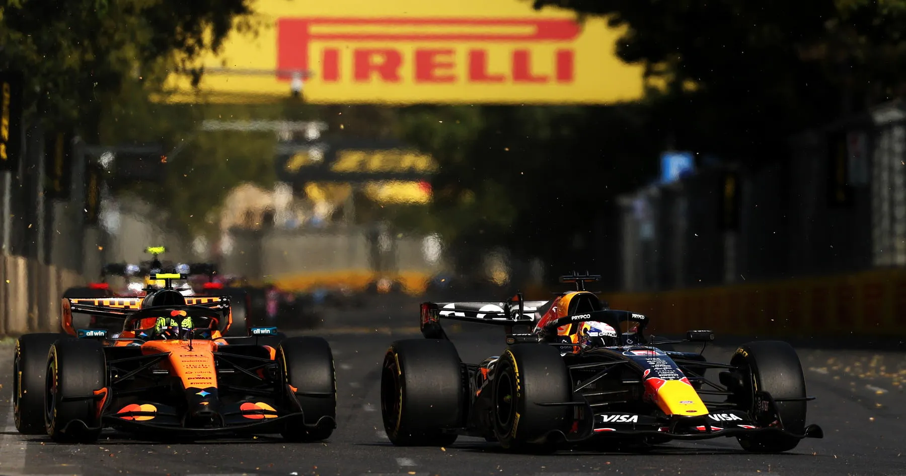Red Bull Ancam Posisi McLaren di Klasemen Konstruktor - sumber: (racingnews365)