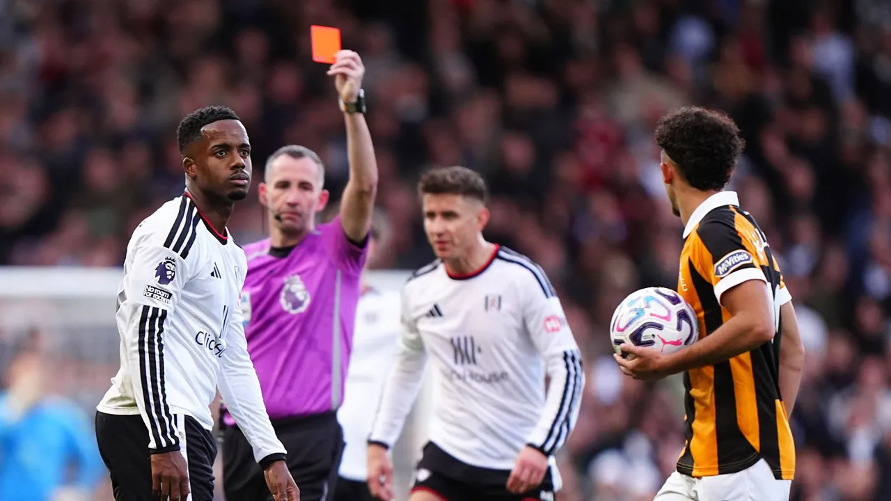 Arbeloa Komentari Kartu Merah Ryan Sessegnon Saat Hadapi Hull City