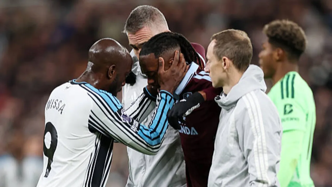 Aston Villa Terancam Krisis Bek Kiri Usai Aaron Wan-Bissaka Menderita Cedera