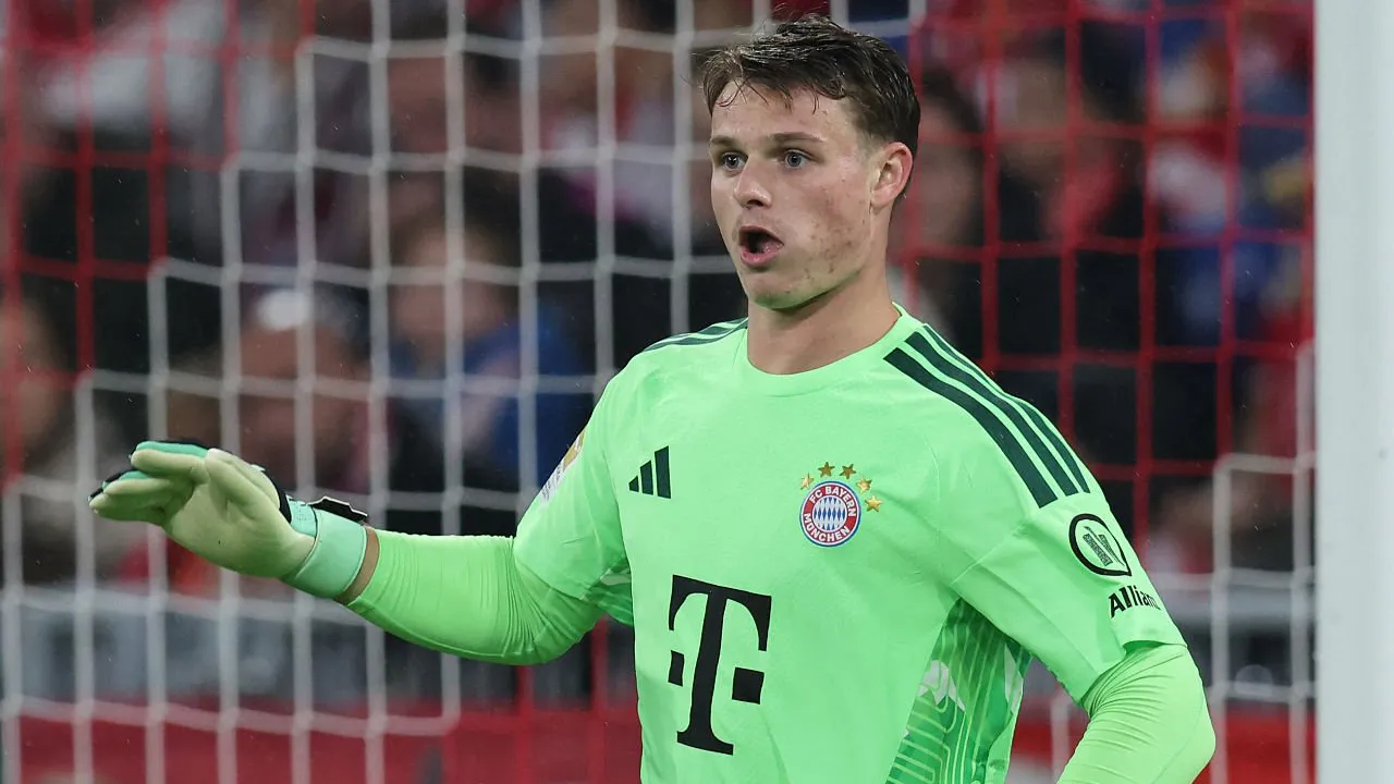 Bayern Kembali Menggila, Jonas Urbig Mengaku Puas