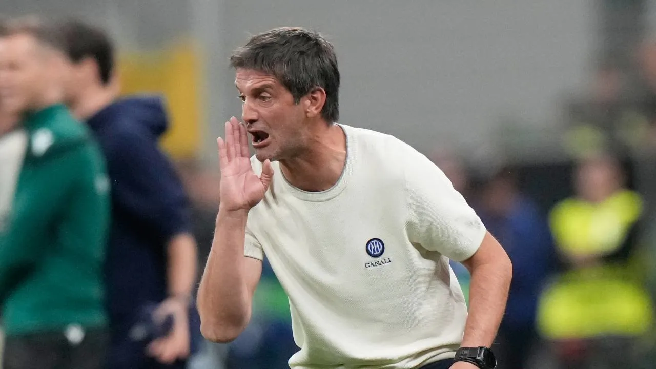 Cristian Chivu Murka di Jeda Babak Pertama, Tembok Dall'Ara Bergetar