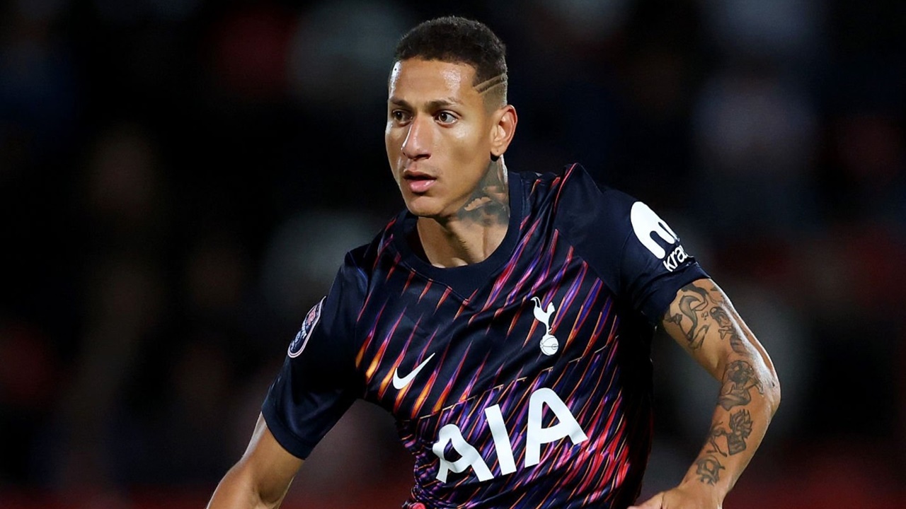 Dibekukan di Tottenham, Richarlison Sindir De Zerbi