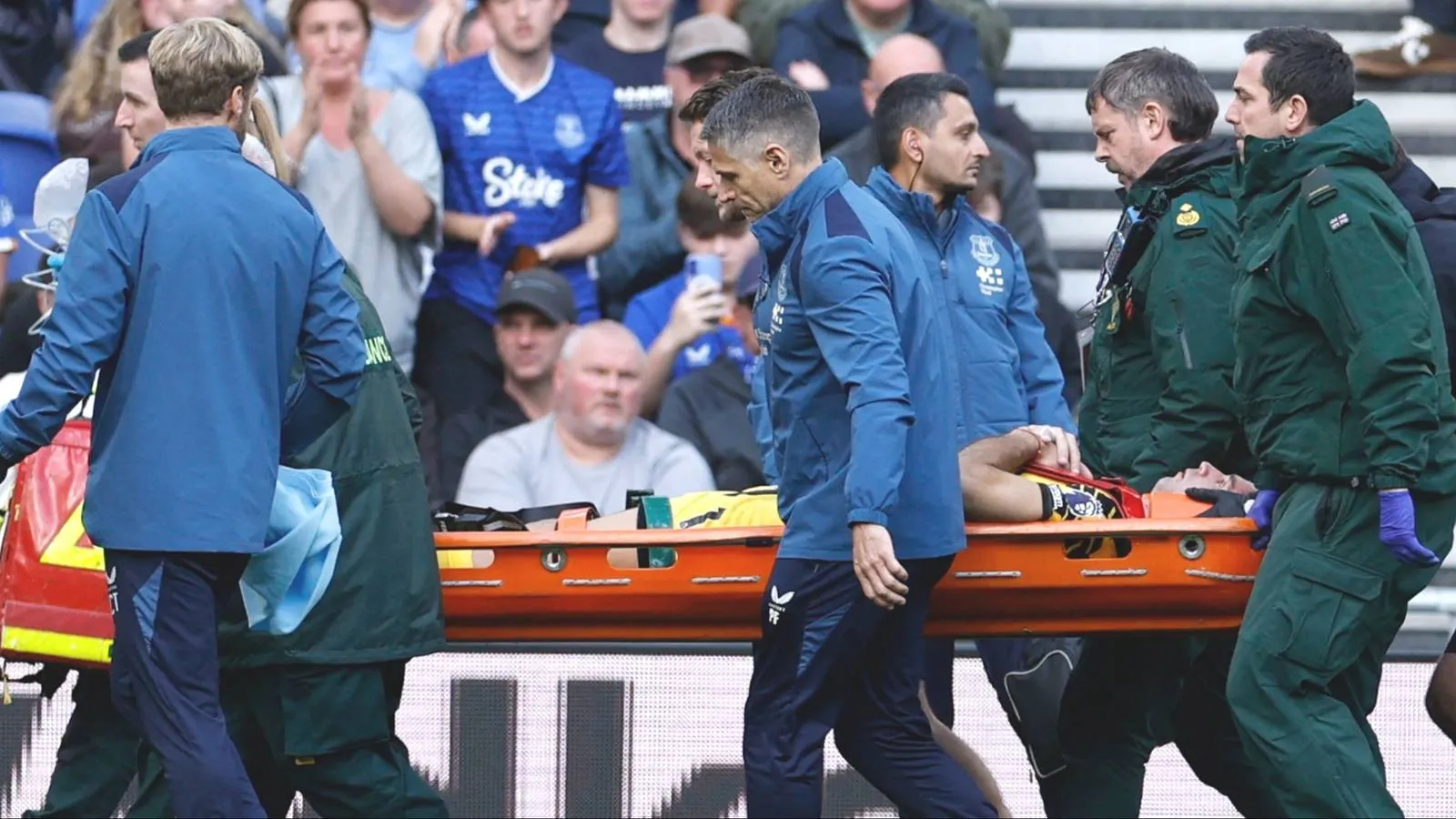 Emi Martinez Beri Kepastian Kondisi Terkini Pasca Cedera Mengerikan Lawan Everton