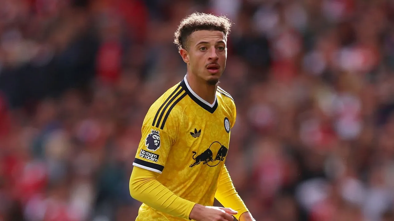 Ethan Ampadu tegaskan siap pimpin Leeds United habis-habisan saat menjamu rival abadi Manchester United di Elland Road
