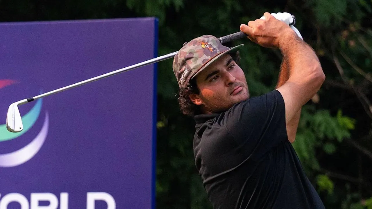 Eugenio Chacarra berada di posisi teratas dengan skor 14 pukulan di bawah par setelah mencatatkan empat pukulan di bawah par dalam 11 hole. (Foto: Golf Digest)