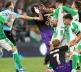 Facundo Bernal Minta Maaf Usai Diusir Wasit saat Dikalahkan Barcelona