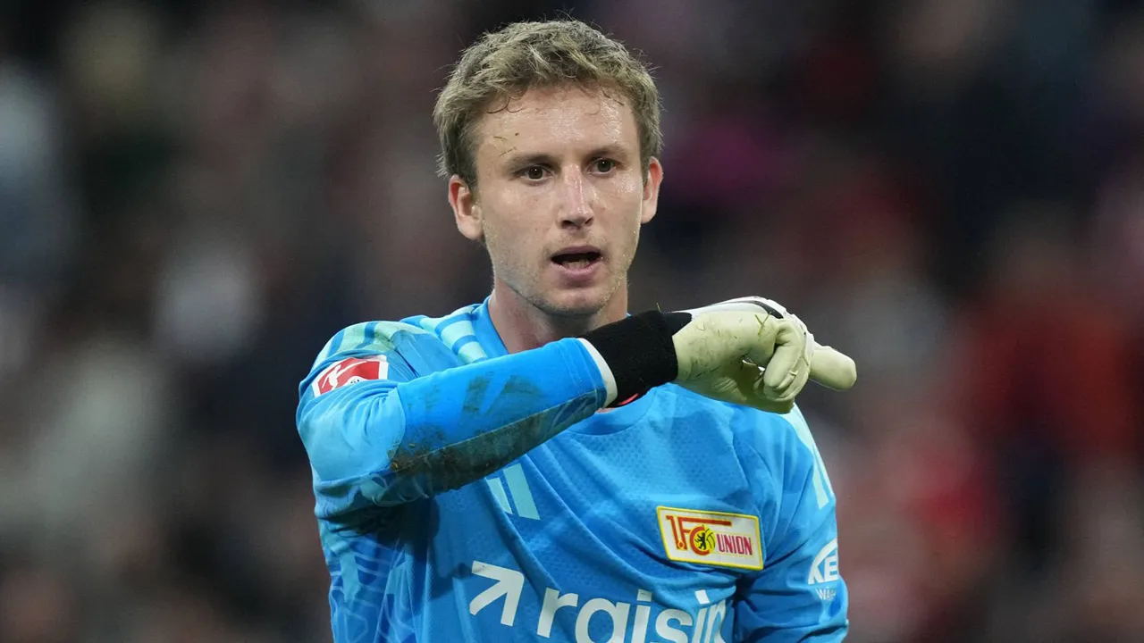 Frederik Ronnow Puas Union Berlin Kembali Catatkan Clean Sheet