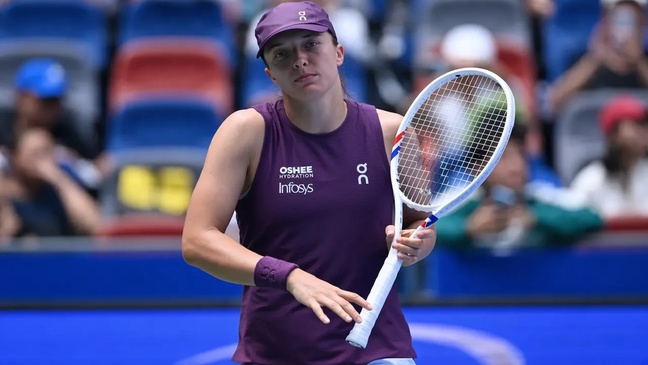Iga Swiatek Karam Di Wuhan, Elina Svitolina Amankan Tiket Menuju WTA Finals
