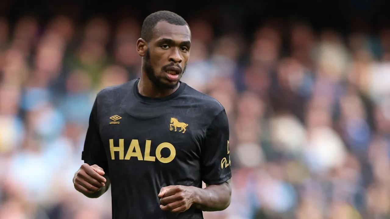 Issa Diop Sebut Ipswich Town Mampu Imbangi Permainan Manchester City