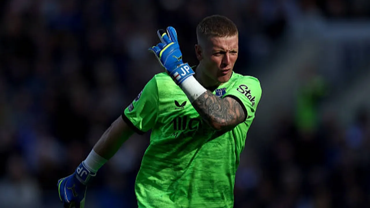 Joe Cole sebut Jordan Pickford tertidur dan salah posisi saat babak belur dipertontonkan Pedro Neto pada gol kedua Chelsea