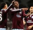 Johan Manzambi Bahagia Jadi Pahlawan Aston Villa di Markas Newcastle