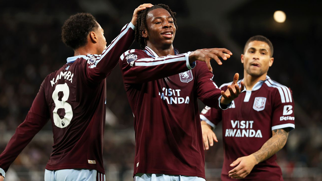 Johan Manzambi Bahagia Jadi Pahlawan Aston Villa di Markas Newcastle