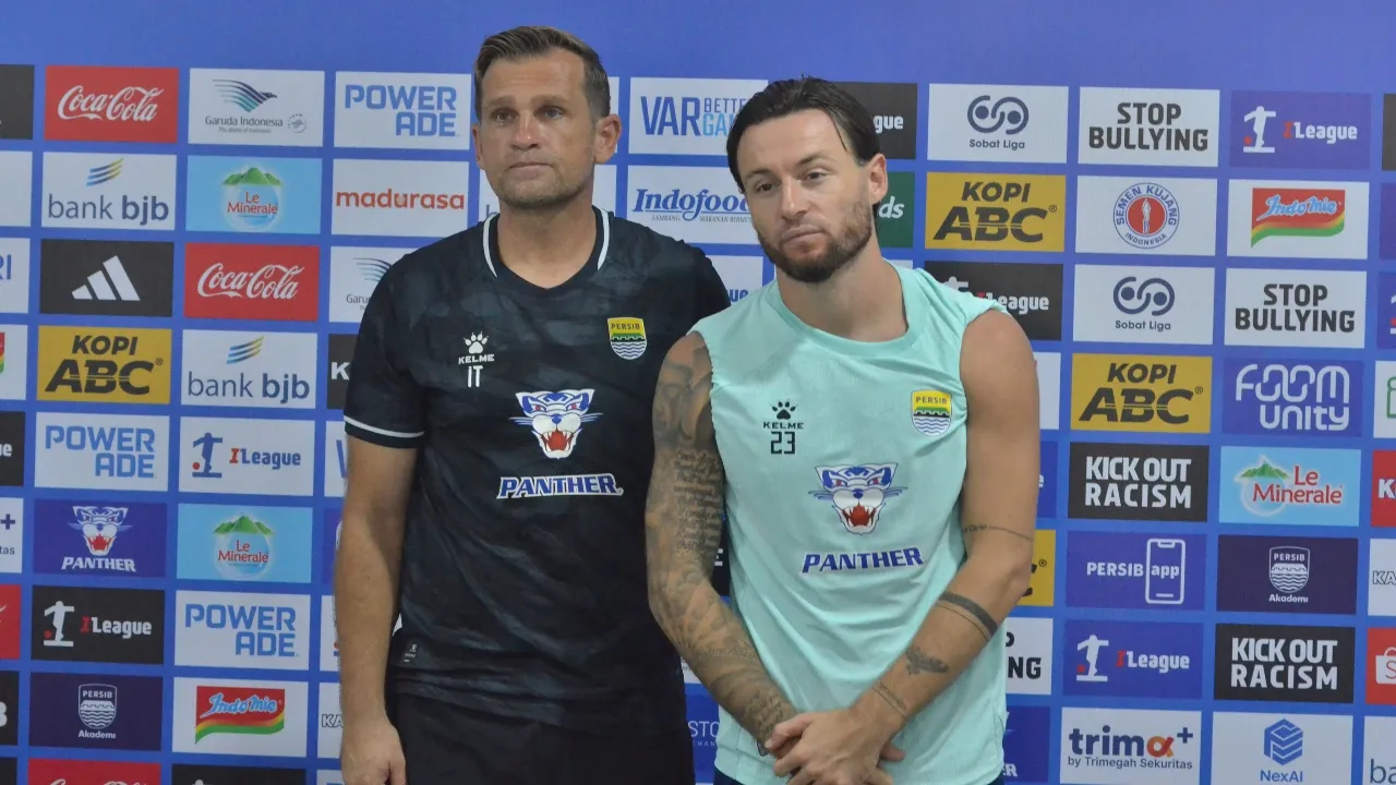 Igor Tolic dan Marc Klok doakan kesembuhan cedera Ezra Walian