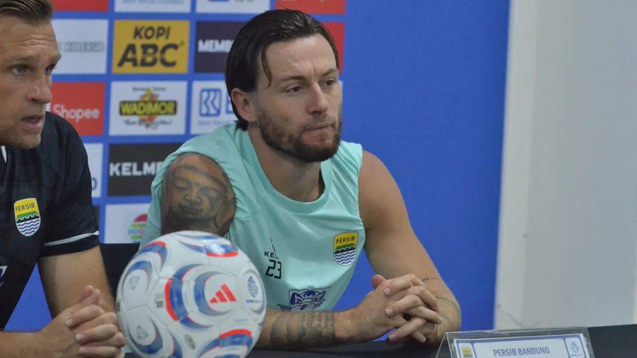Kapten Persib, Marc Klok