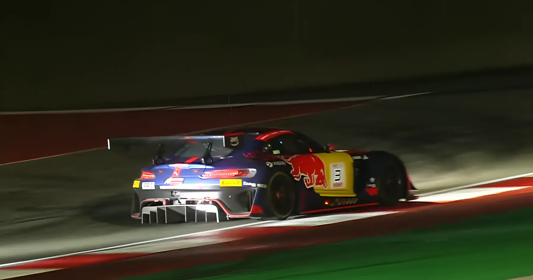 Max Verstappen Raih Posisi 9 di GT Portimao Usai Penalti Tim - sumber: (racingnews365)