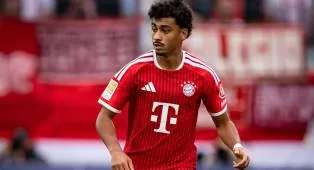Nathaniel Brown Sebut Efektivitas Jadi Pembeda Bayern Saat Bantai Leipzig